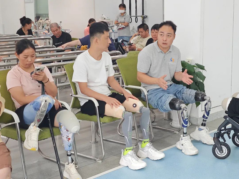 信任這雙腿要多大勇氣？眾康帶你找回行走底氣！